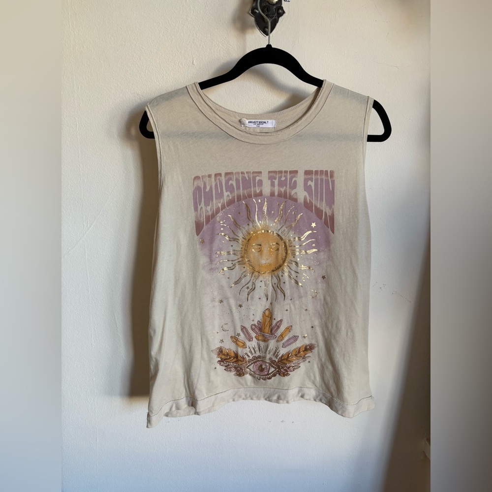Chasing the sun graphic tank